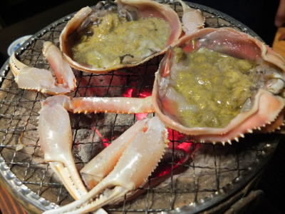 松葉ガニのカニ味噌甲羅焼き